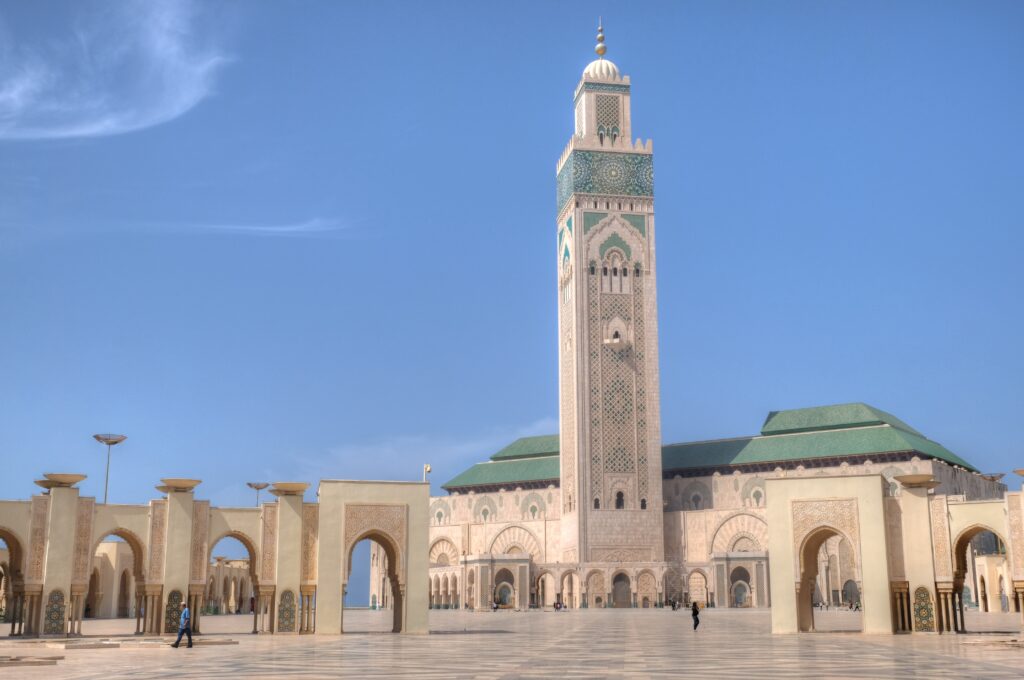 12 largest mosque in asia