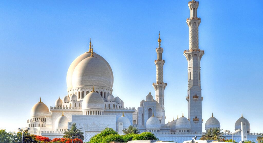 12 largest mosque in asia